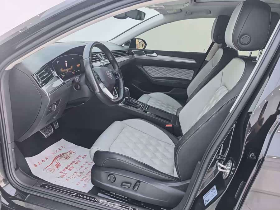 Magotan 2023 2.0T 330TSI DSG Leading - zdjęcie 4