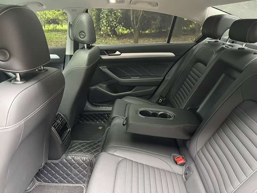 Magotan 2023 200 Million Commemorative Edition 280TSI DSG Comfort - zdjęcie 11