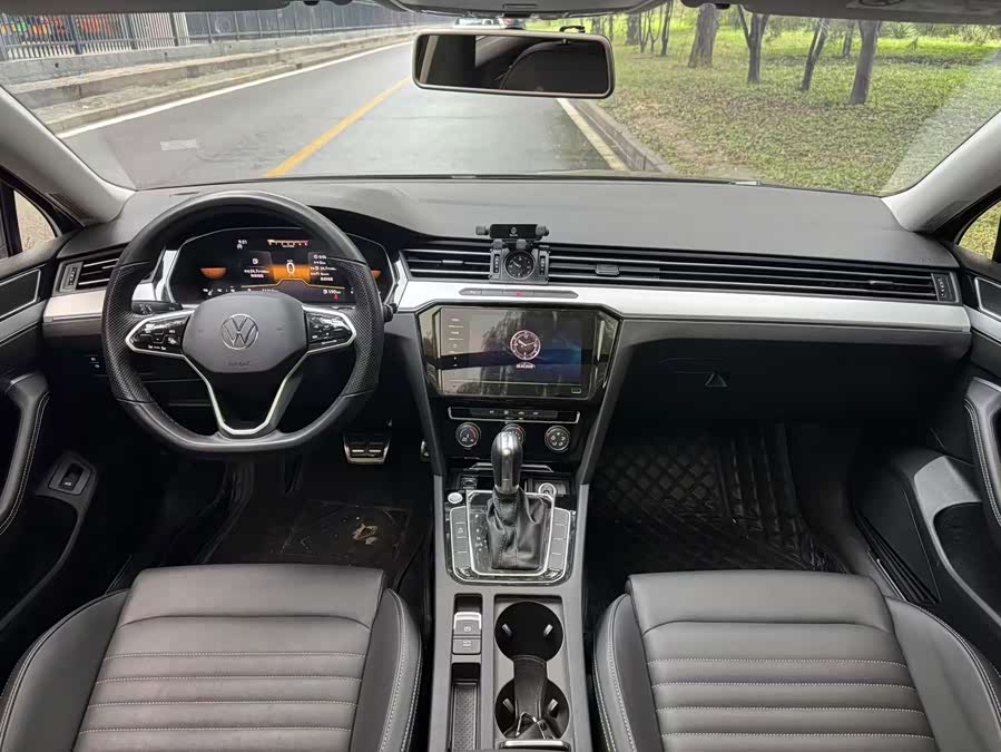 Magotan 2023 200 Million Commemorative Edition 280TSI DSG Comfort - zdjęcie 14