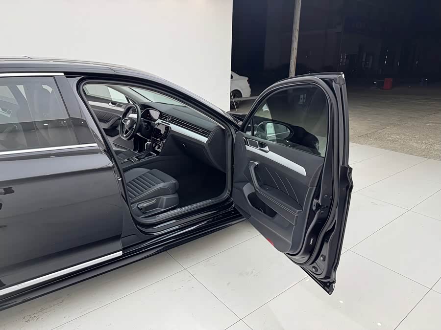 Magotan 2024 200 Million Shared 280TSI DSG Comfort - zdjęcie 11
