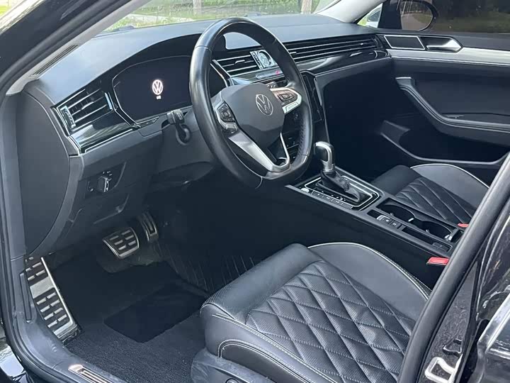 Magotan PHEV 2022 GTE Luxury - zdjęcie 11