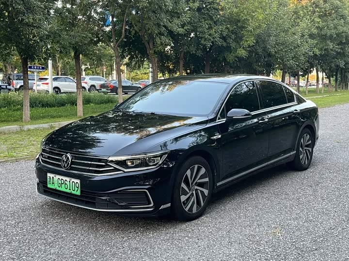 Magotan PHEV 2022 GTE Luxury - zdjęcie 8