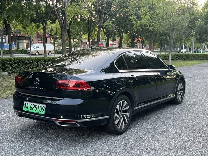 Magotan PHEV 2022 GTE Luxury - zdjęcie 10