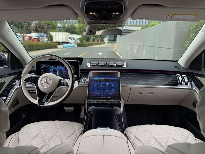 Maybach S-Class 2023 S 580 4MATIC - zdjęcie 17