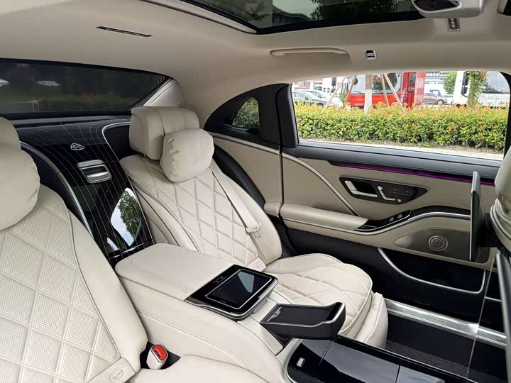 Maybach S-Class 2023 S 580 4MATIC - zdjęcie 19