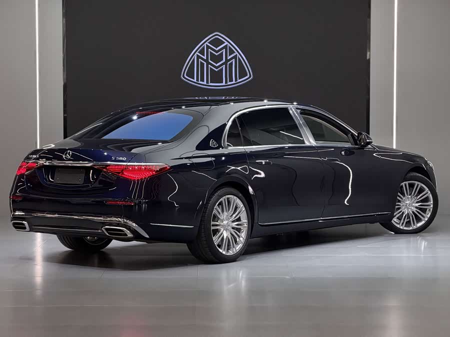 Maybach S-Class 2023 S 580 4MATIC - zdjęcie 3