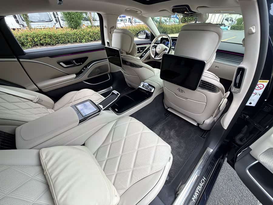 Maybach S-Class 2023 S 580 4MATIC - zdjęcie 7