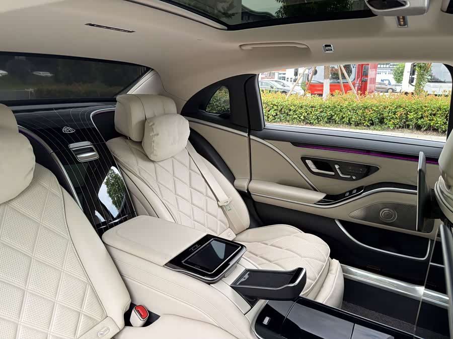 Maybach S-Class 2023 S 580 4MATIC - zdjęcie 8