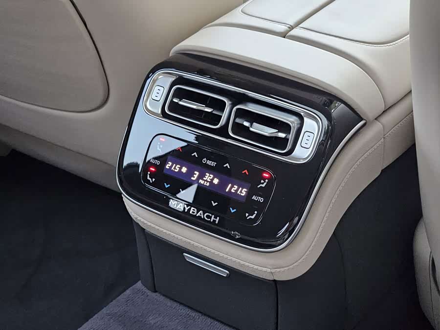 Maybach S-Class 2025 S 480 4MATIC - zdjęcie 19