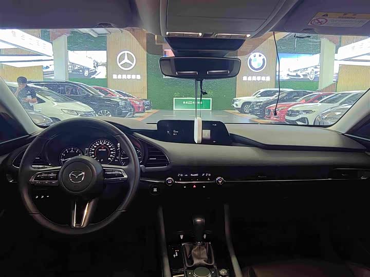 Mazda3 Axela 2023 2.0L Auto Premium - zdjęcie 9