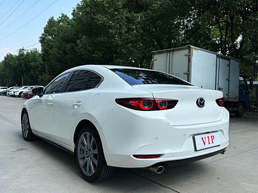 Mazda3 Axela 2025 2.0L Auto Premium - zdjęcie 13