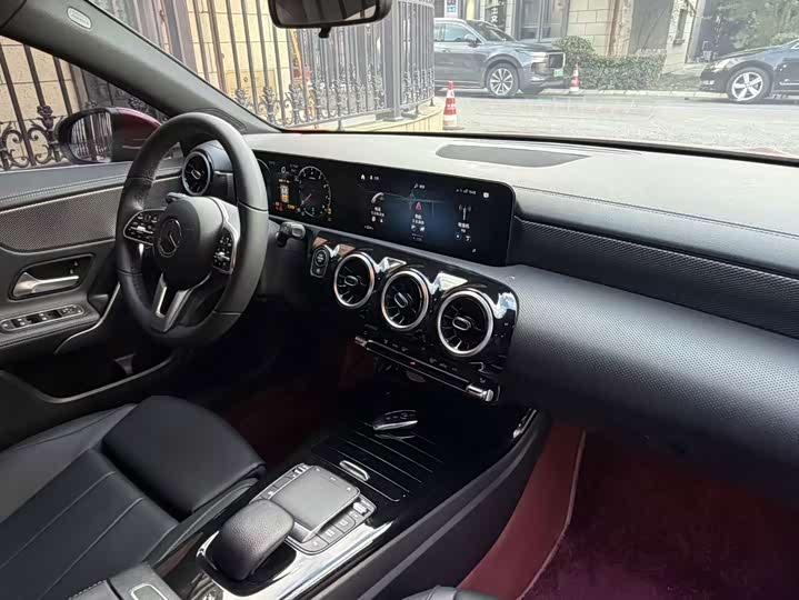 Mercedes-Benz A-Class 2022 A 180 L - zdjęcie 18