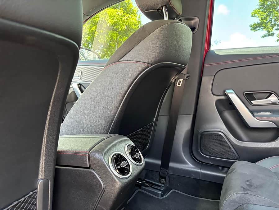 Mercedes-Benz A-Class 2024 Facelift A 200 L Fashion Edition - zdjęcie 18