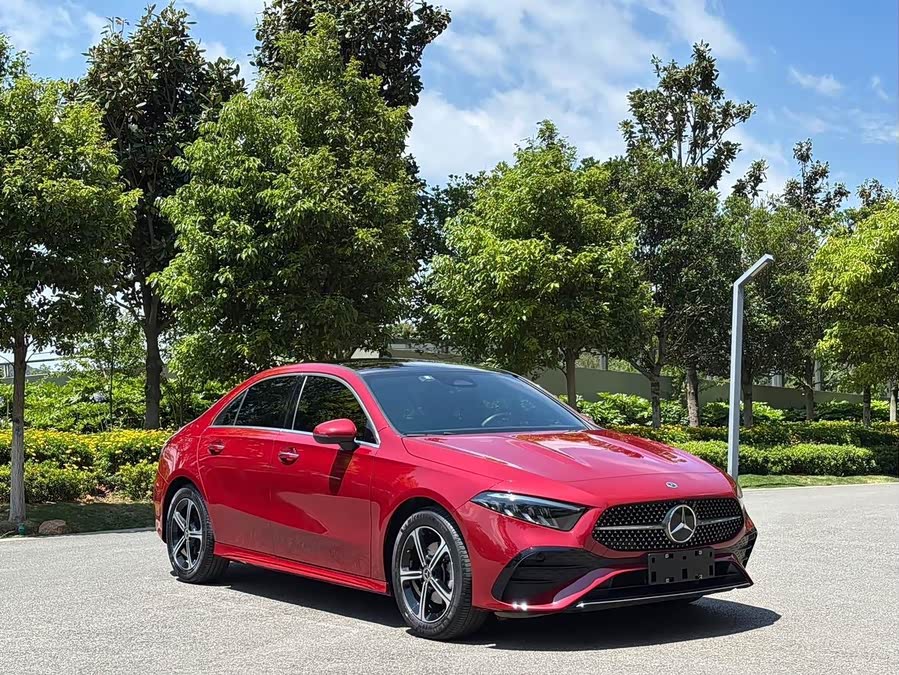 Mercedes-Benz A-Class 2024 Facelift A 200 L Fashion Edition - zdjęcie 3