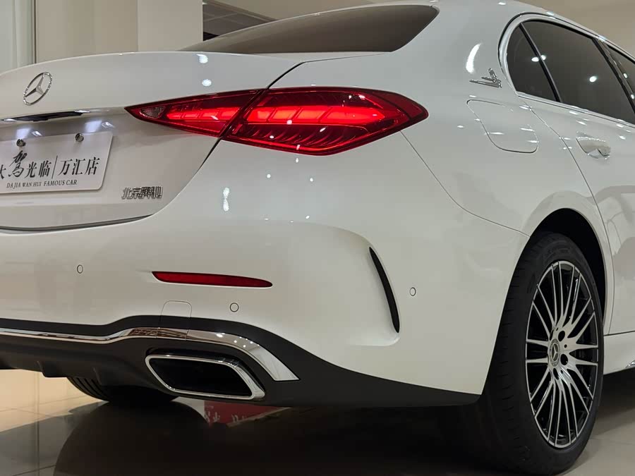 Mercedes-Benz C-Class 2023 C 260 L Sport Edition - zdjęcie 12