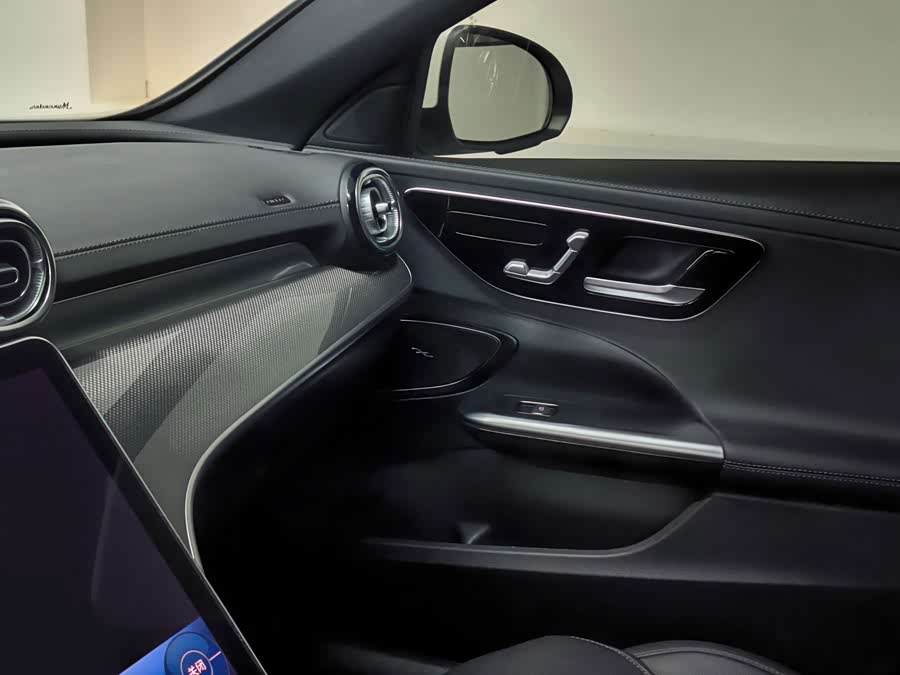Mercedes-Benz C-Class 2024 C 260 L Sport - zdjęcie 12