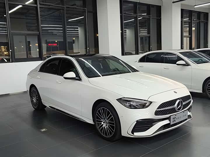 Mercedes-Benz C-Class 2024 C 260 L Sport - zdjęcie 16