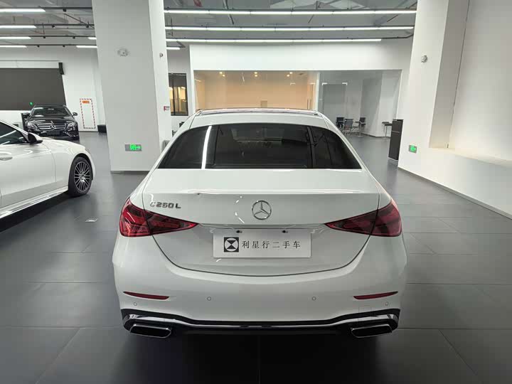 Mercedes-Benz C-Class 2024 C 260 L Sport - zdjęcie 18