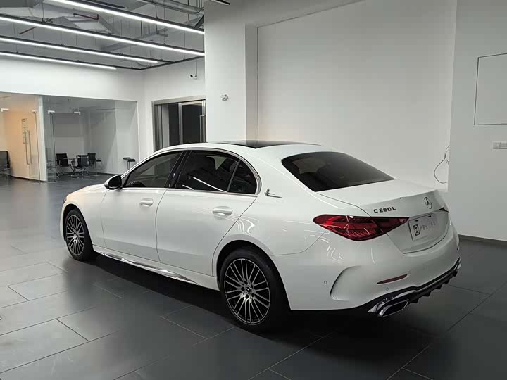 Mercedes-Benz C-Class 2024 C 260 L Sport - zdjęcie 19