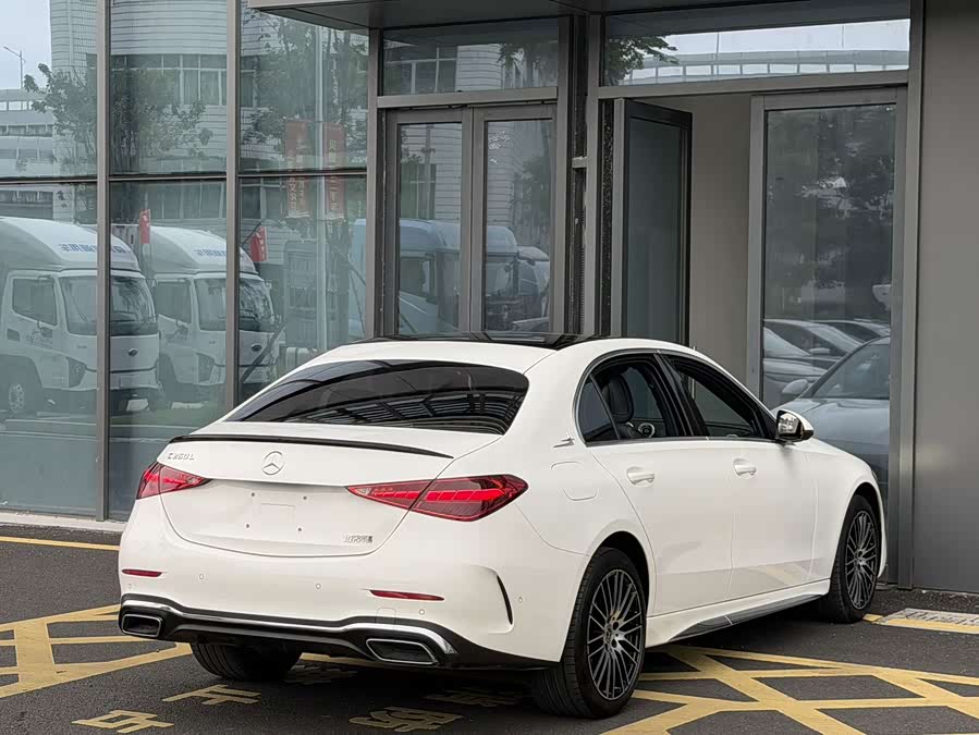 Mercedes-Benz C-Class 2024 C 260 L Sport - zdjęcie 6