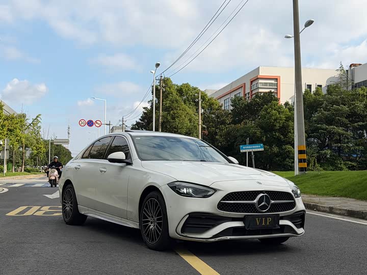 Mercedes-Benz C-Class 2025 C 200 L Sport - zdjęcie 10