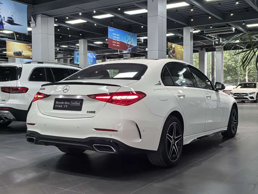 Mercedes-Benz C-Class 2025 C 260 L Night Sport - zdjęcie 11