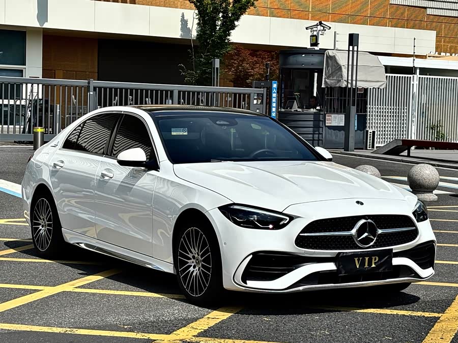 Mercedes-Benz C-Class 2025 C 260 L Sport Edition - zdjęcie 3