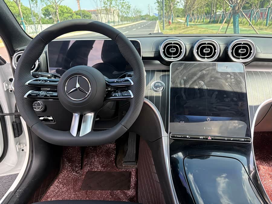 Mercedes-Benz C-Class 2026 C 260 L Sport Edition - zdjęcie 16