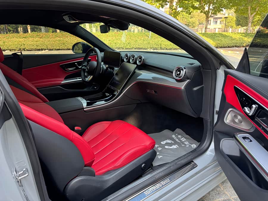 Mercedes-Benz CLE 2024 CLE 300 4MATIC Luxury Coupe - zdjęcie 9
