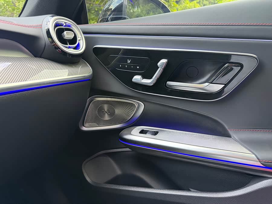 Mercedes-Benz CLE AMG 2026 Facelift AMG CLE 53 4MATIC+ Coupe - zdjęcie 11