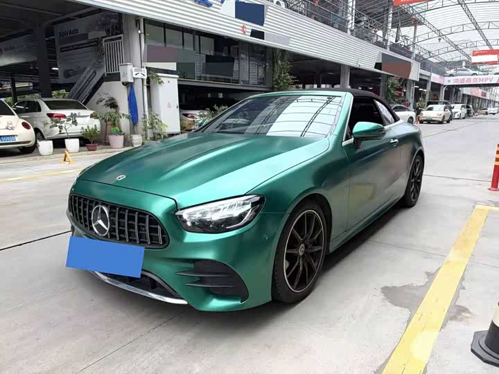Mercedes-Benz E-Class 2023 E 260 4MATIC Softtop Coupe - zdjęcie 9