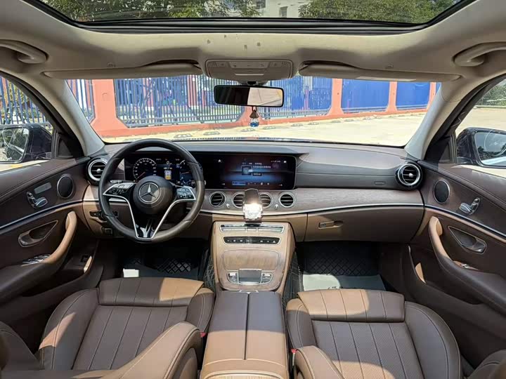 Mercedes-Benz E-Class 2023 E 260 L - zdjęcie 12