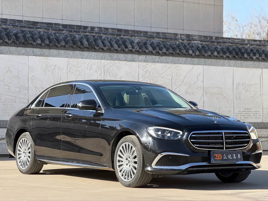 Mercedes-Benz E-Class 2023 E 300 L Fashion Edition - zdjęcie 3