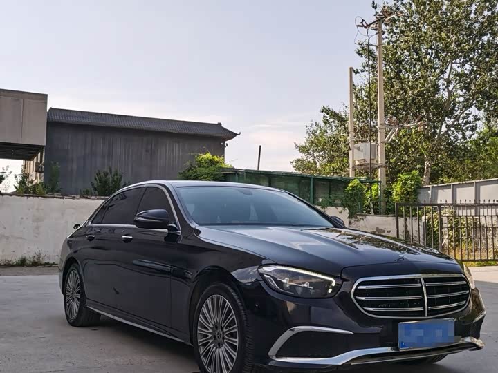 Mercedes-Benz E-Class 2023 E 300 L Sport Fashion Edition - zdjęcie 12