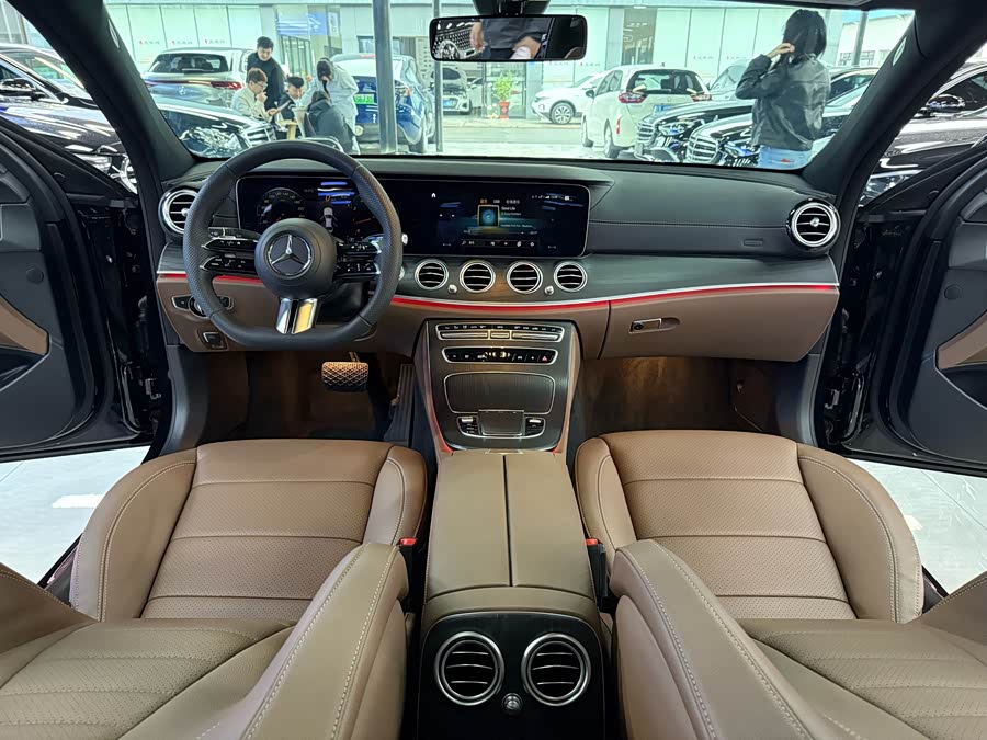 Mercedes-Benz E-Class 2023 E 300 L Sport Fashion Edition - zdjęcie 13