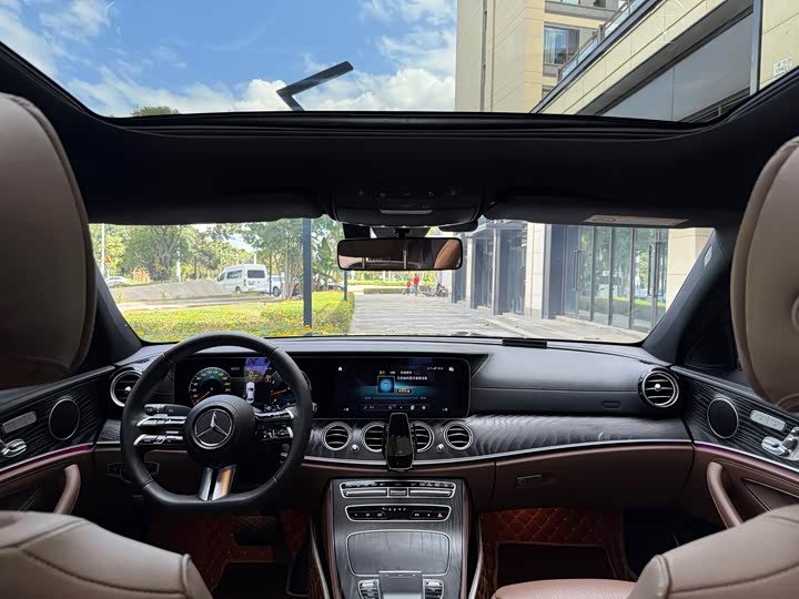 Mercedes-Benz E-Class 2023 E 300 L Sport Fashion Edition - zdjęcie 20