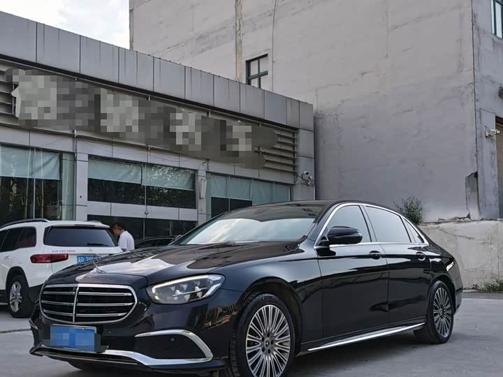 Mercedes-Benz E-Class 2023 E 300 L Sport Fashion Edition - zdjęcie 10