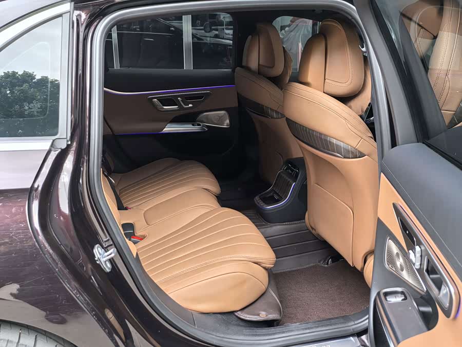 Mercedes-Benz E-Class 2024 E 300 L Luxury - zdjęcie 4