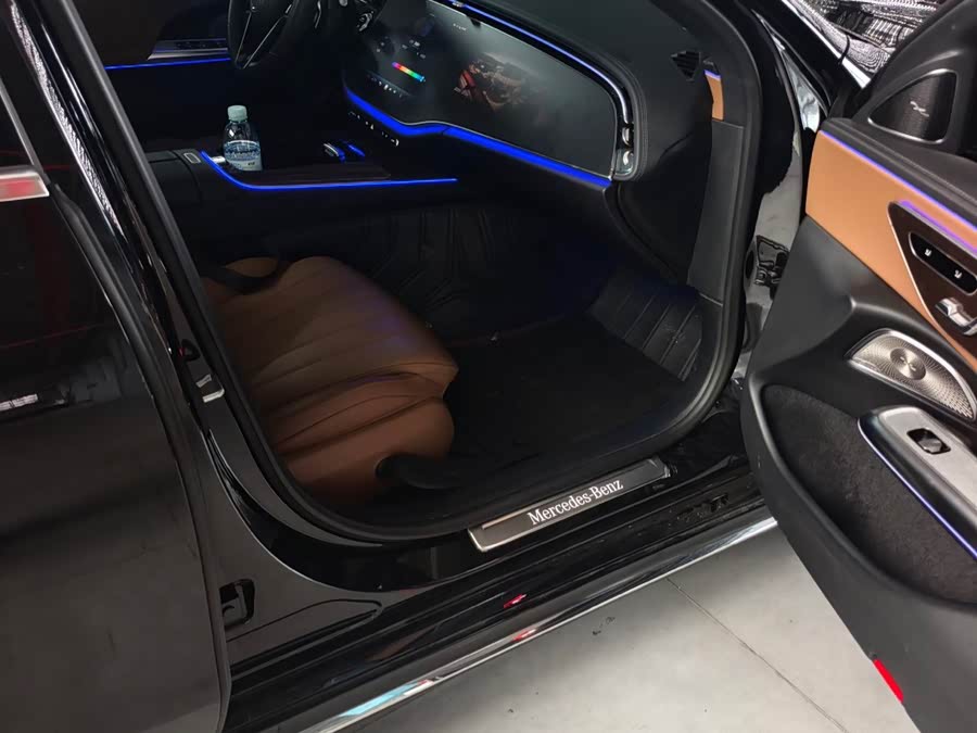 Mercedes-Benz E-Class 2024 E 300 L Luxury - zdjęcie 4