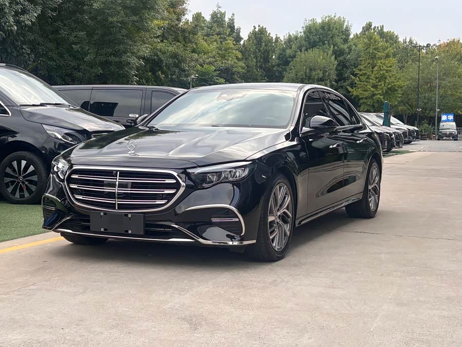 Mercedes-Benz E-Class 2025 E 300 L Fashion - zdjęcie 1
