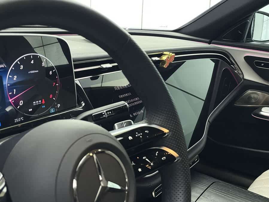 Mercedes-Benz E-Class 2025 E 300 L Luxury Sport - zdjęcie 11