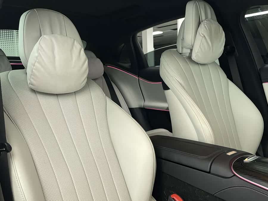 Mercedes-Benz E-Class 2025 E 300 L Luxury Sport - zdjęcie 14