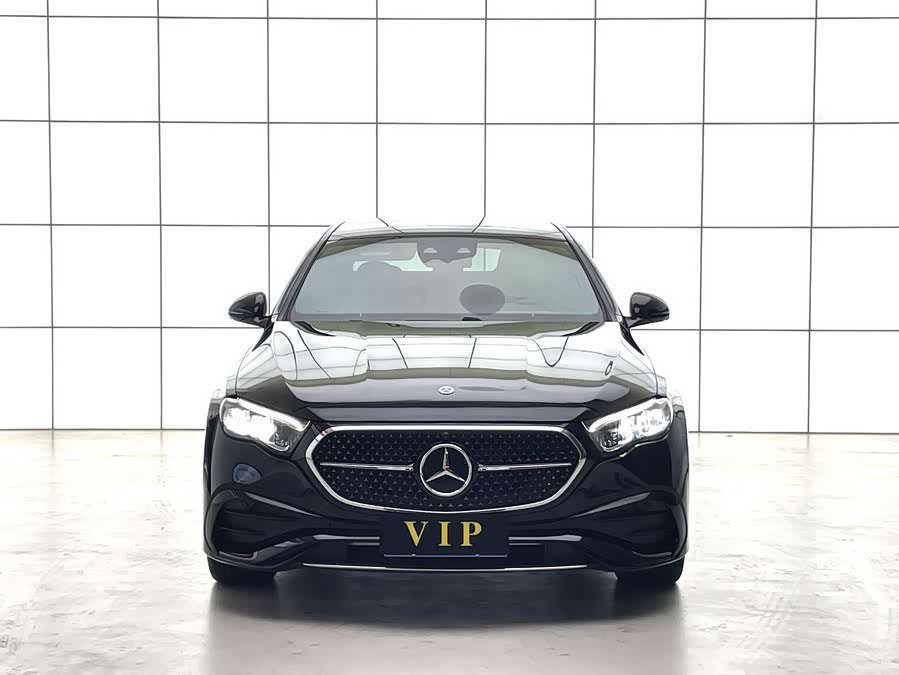 Mercedes-Benz E-Class 2025 E 300 L Luxury Sport - zdjęcie 3