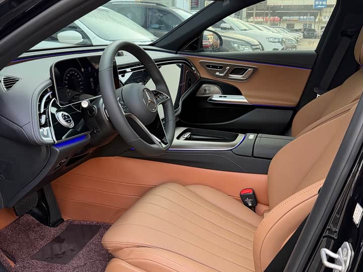 Mercedes-Benz E-Class 2025 E 300 L Luxury - zdjęcie 12