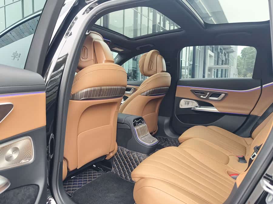 Mercedes-Benz E-Class 2025 E 300 L Luxury - zdjęcie 19