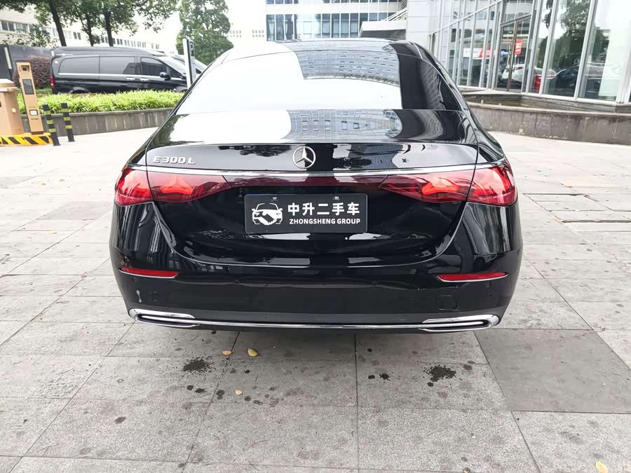 Mercedes-Benz E-Class 2025 E 300 L Luxury - zdjęcie 20