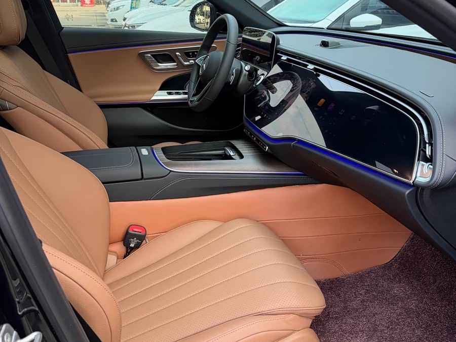 Mercedes-Benz E-Class 2025 E 300 L Luxury - zdjęcie 5