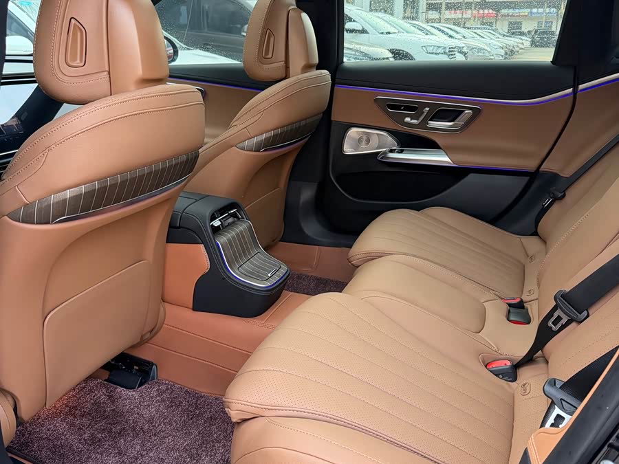 Mercedes-Benz E-Class 2025 E 300 L Luxury - zdjęcie 6