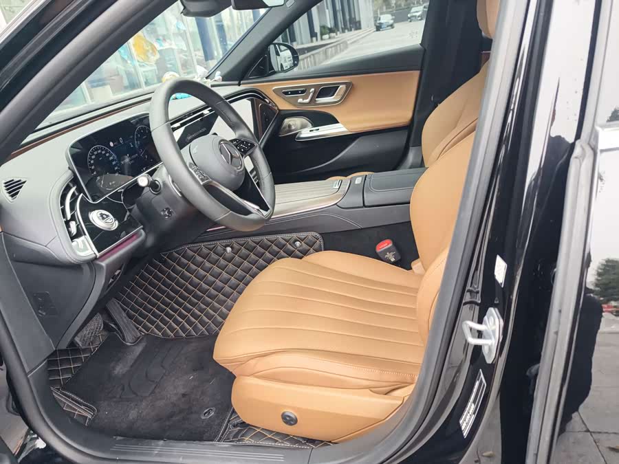 Mercedes-Benz E-Class 2025 E 300 L Luxury - zdjęcie 7