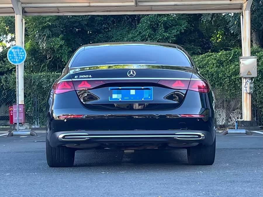 Mercedes-Benz E-Class 2025 E 300 L Luxury - zdjęcie 8